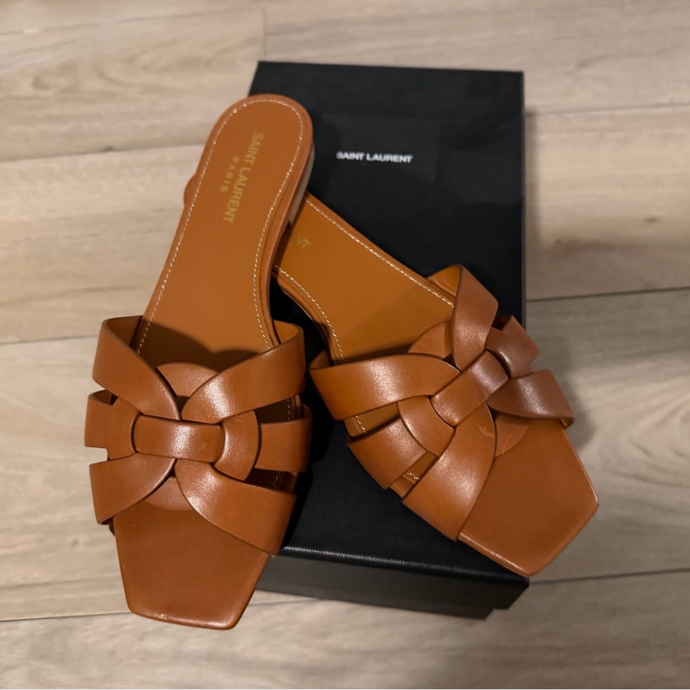 YSL Saint Laurent Tribute Sandal Size 39.5 NIB